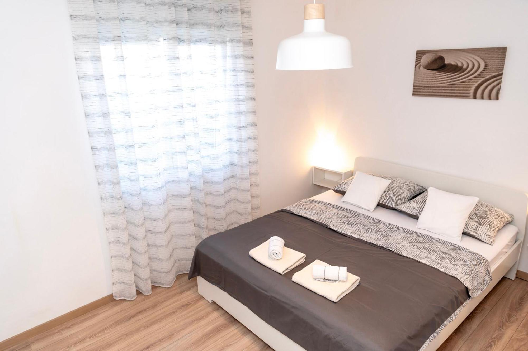 Apartman Murter 2+1 Buitenkant foto